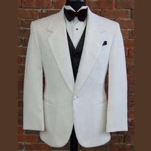 Men’s 40R Classic White Raffinatti Tuxedo Jacket
